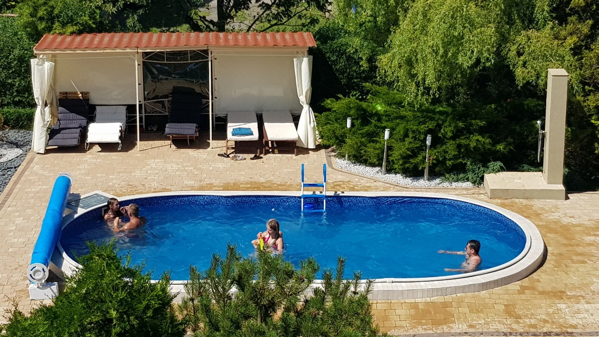 Aven'a pokoje gościnne z basenem – Darłowo, Polonia
