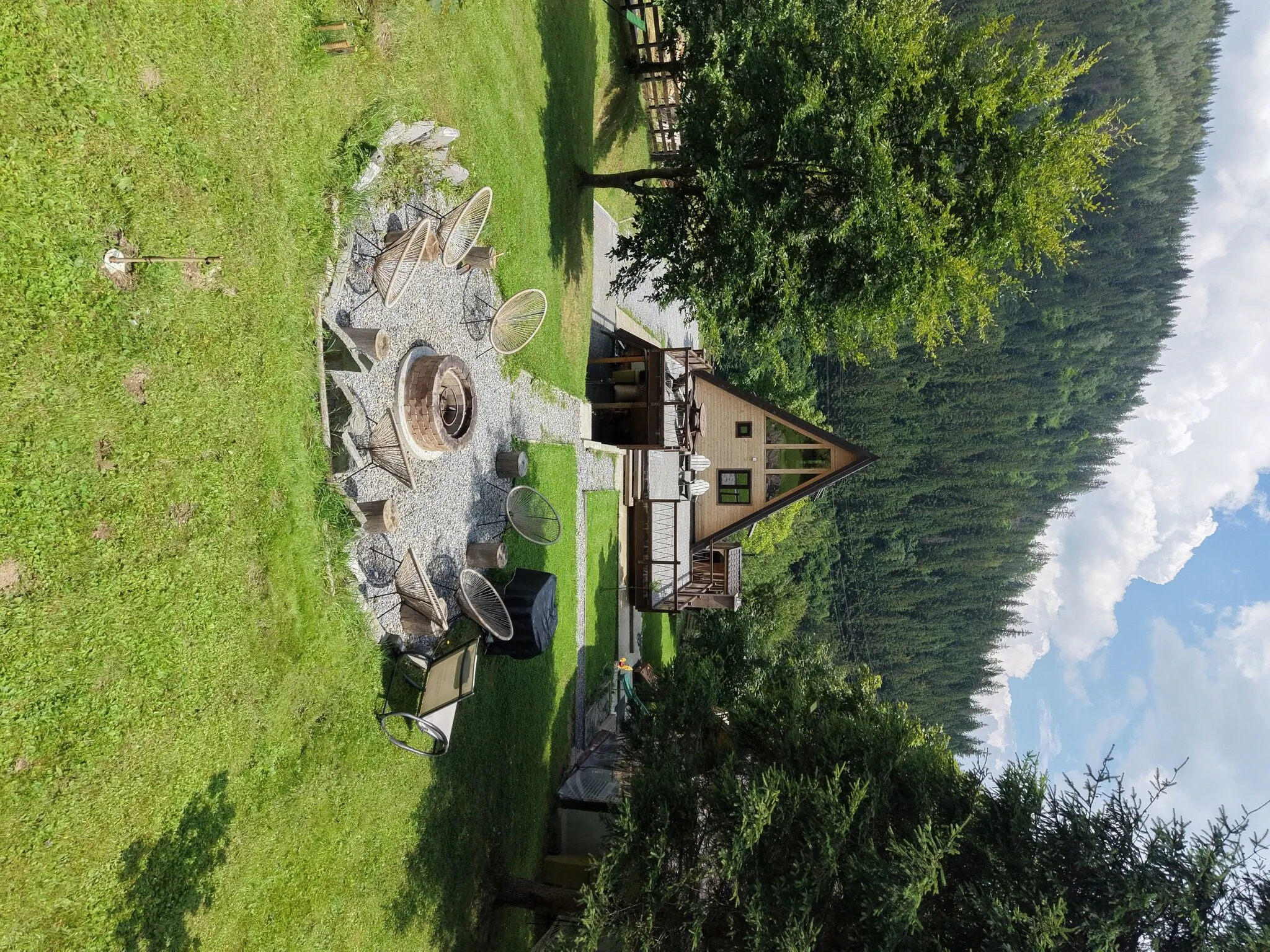 Ascape Kabin Broșteni – Broşteni, Rumunia