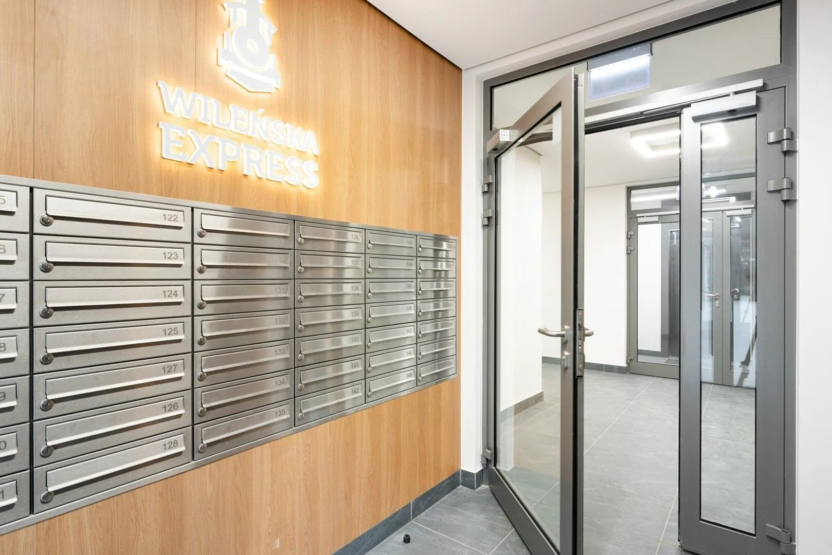 Project Comfort Apartament Wileńska 14A/28 Warszawa – Varșovia, Polonia