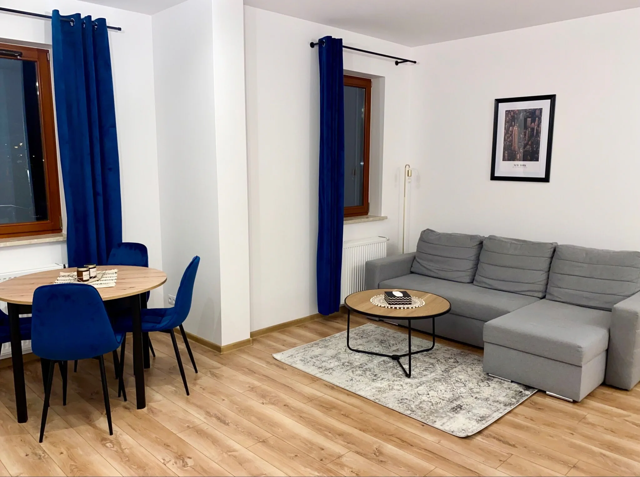 Project Comfort Apartament Bohaterów 12/7  – Warszawa, Polska