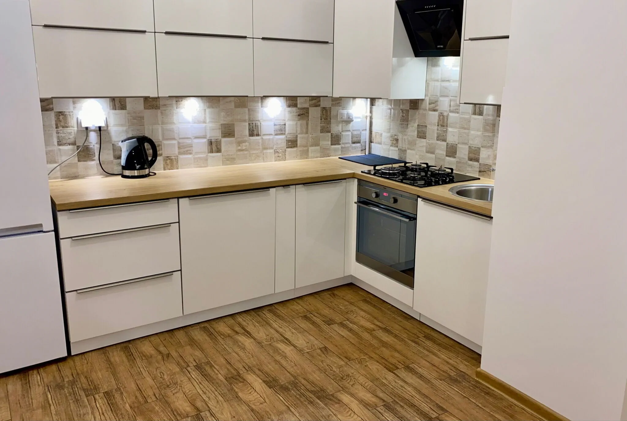 Project Comfort Apartament Bohaterów 12/7  – Warszawa, Polska