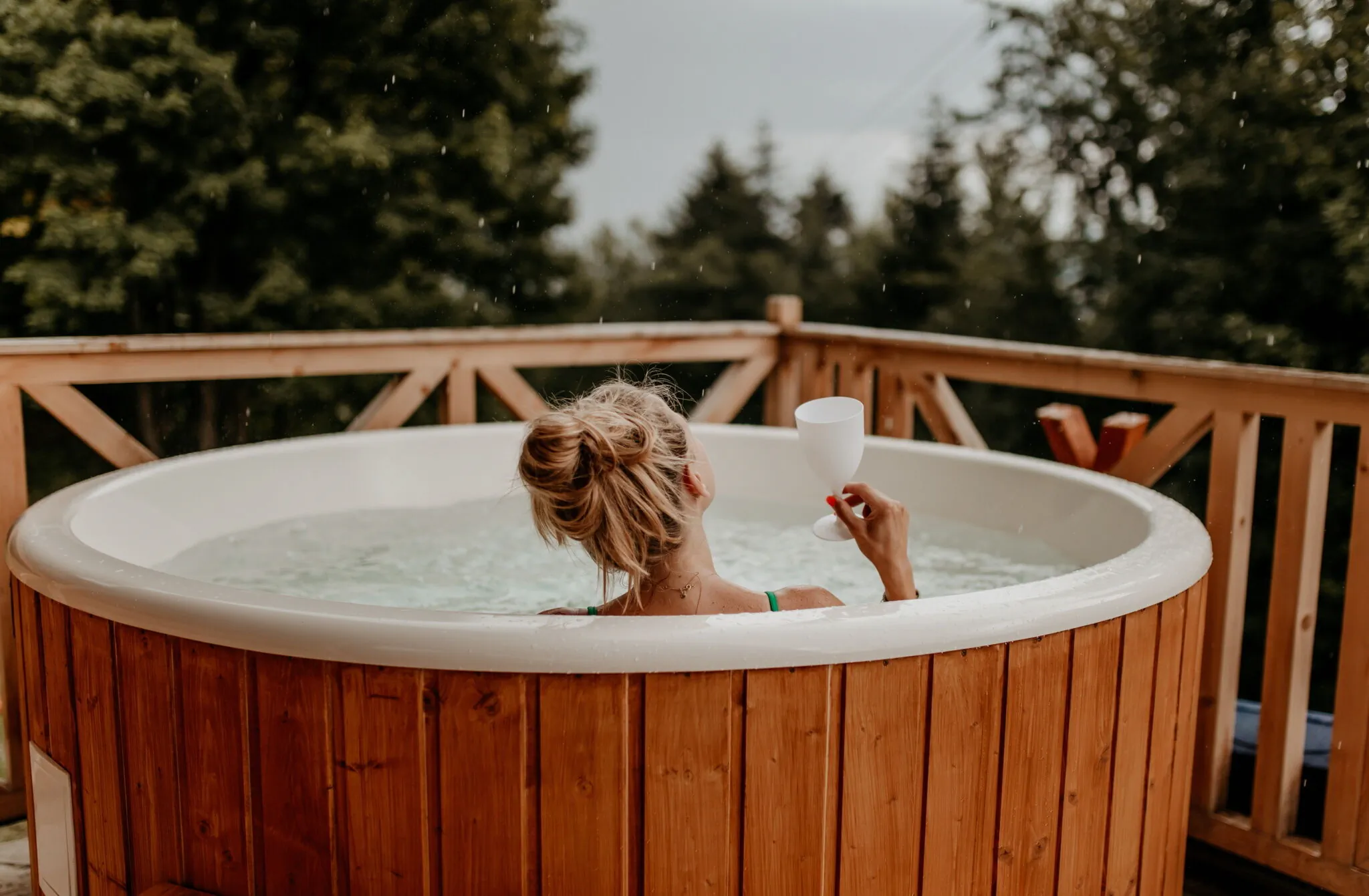 Babiogórska Chata - góralski dom z bali z jacuzzi i sauną Zawoja – Zawoja, Polonia
