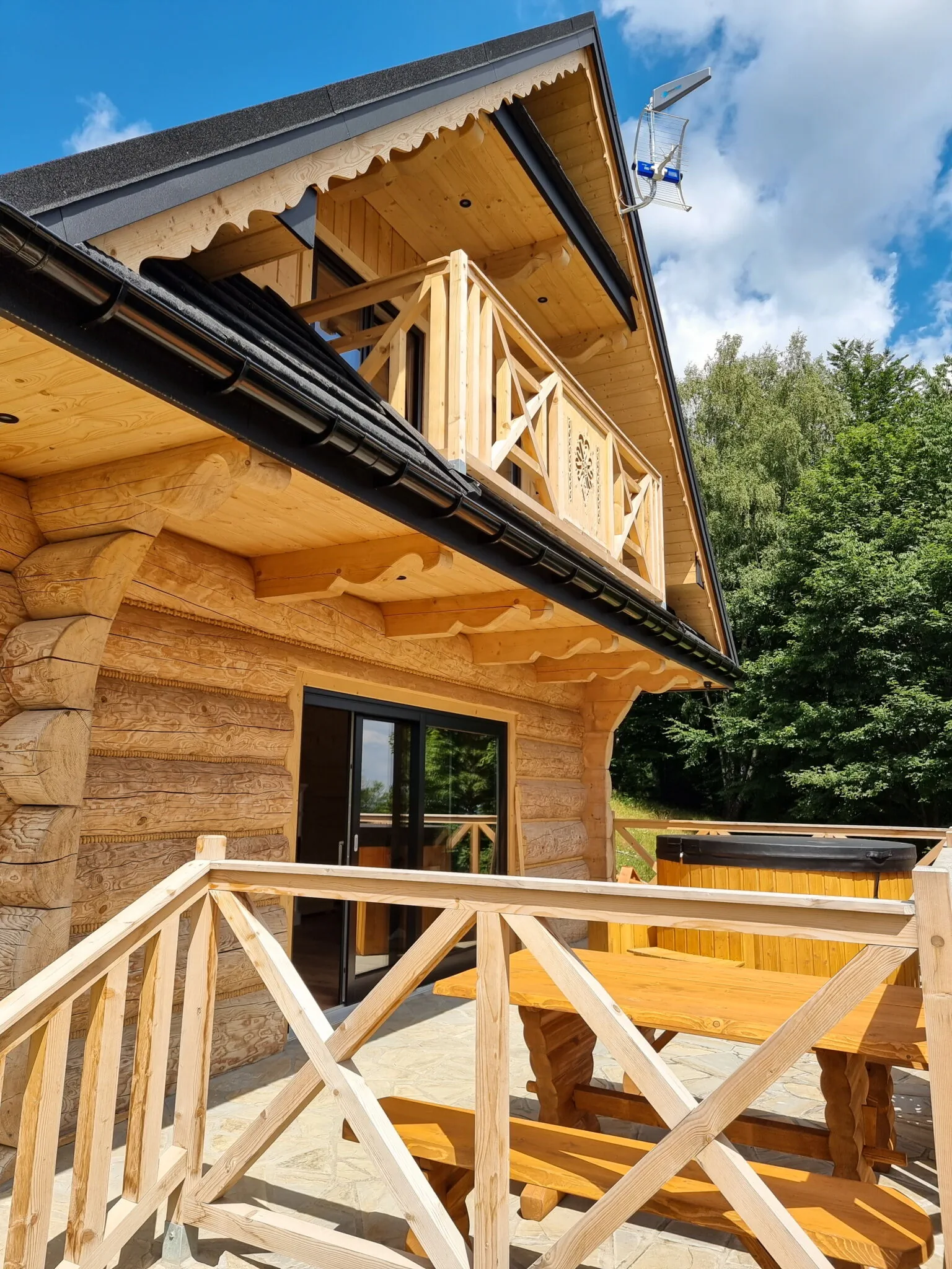 Babiogórska Chata - góralski dom z bali z jacuzzi i sauną Zawoja – Zawoja, Polonia