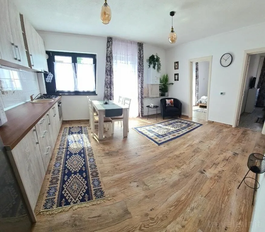 Apartament Eminescu Zărnești - foto 4