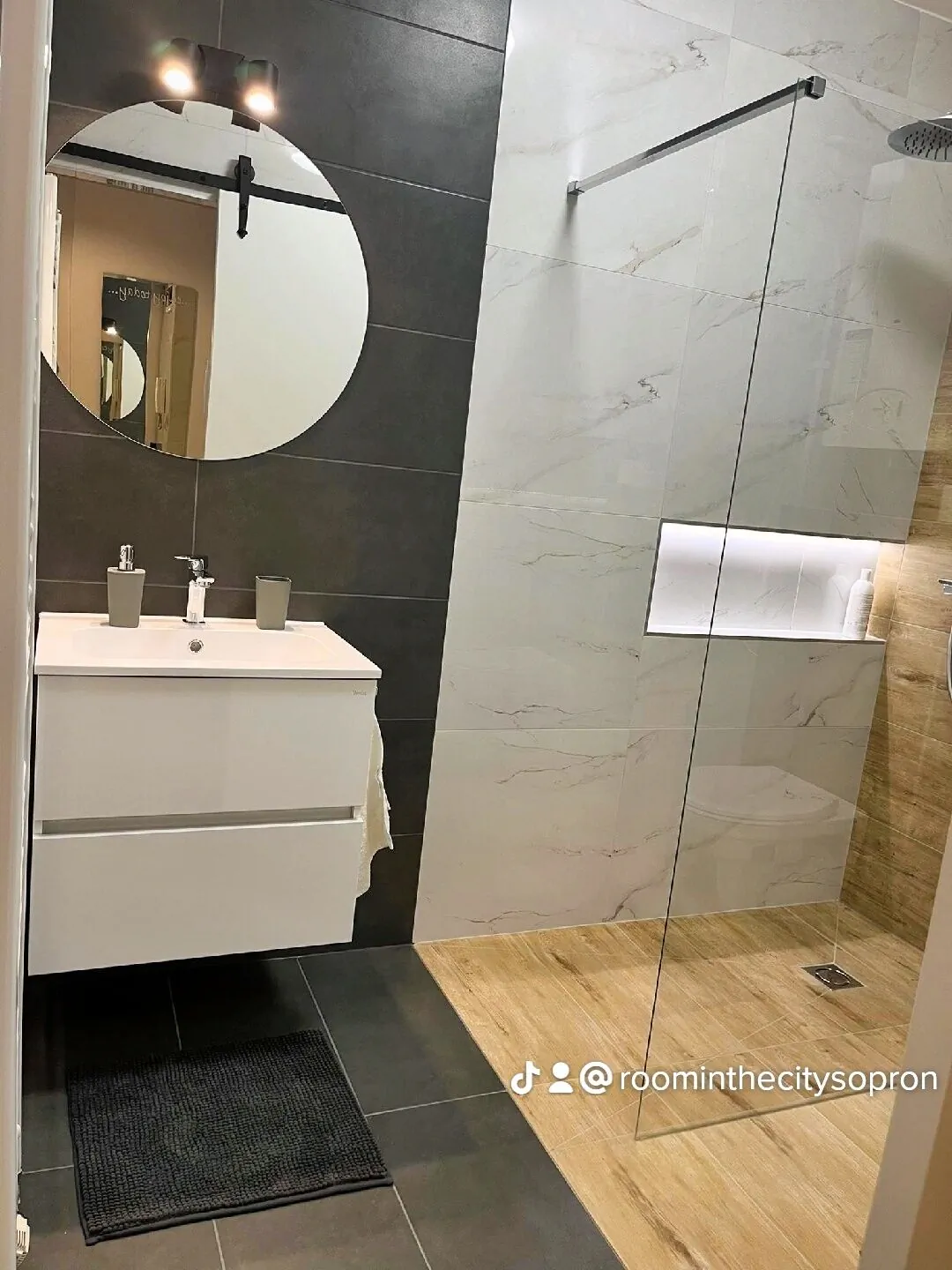 Room In The City 2 Apartman Sopron – Sopron, Ungaria