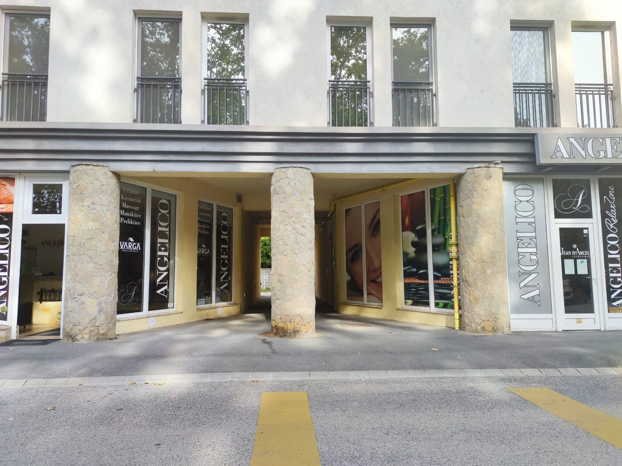 Room In The City 2 Apartman Sopron – Sopron, Ungaria