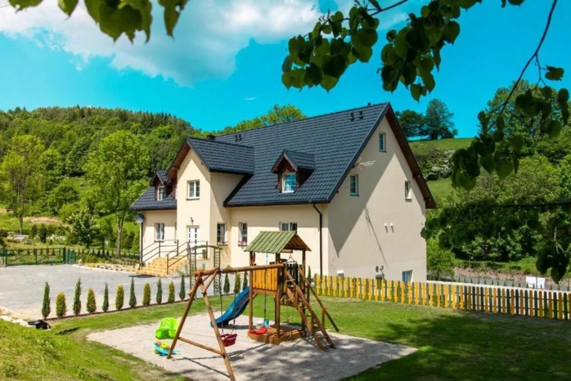 Róża Sudetów Apartament Duszniki-Zdrój – Duszniki, Polska