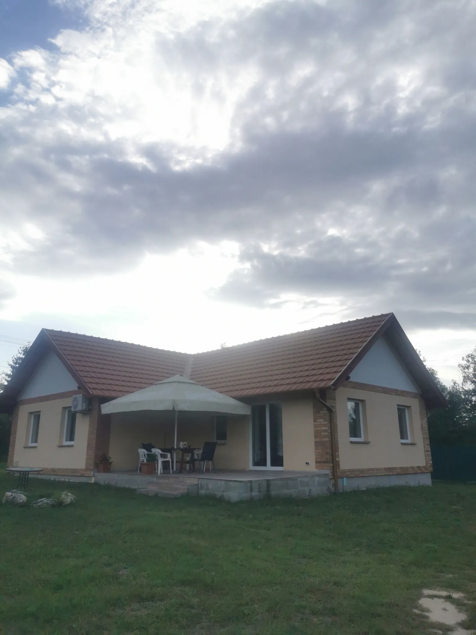 Búbánatvölgy Vöröstölgy Vendégház Esztergom - foto 1