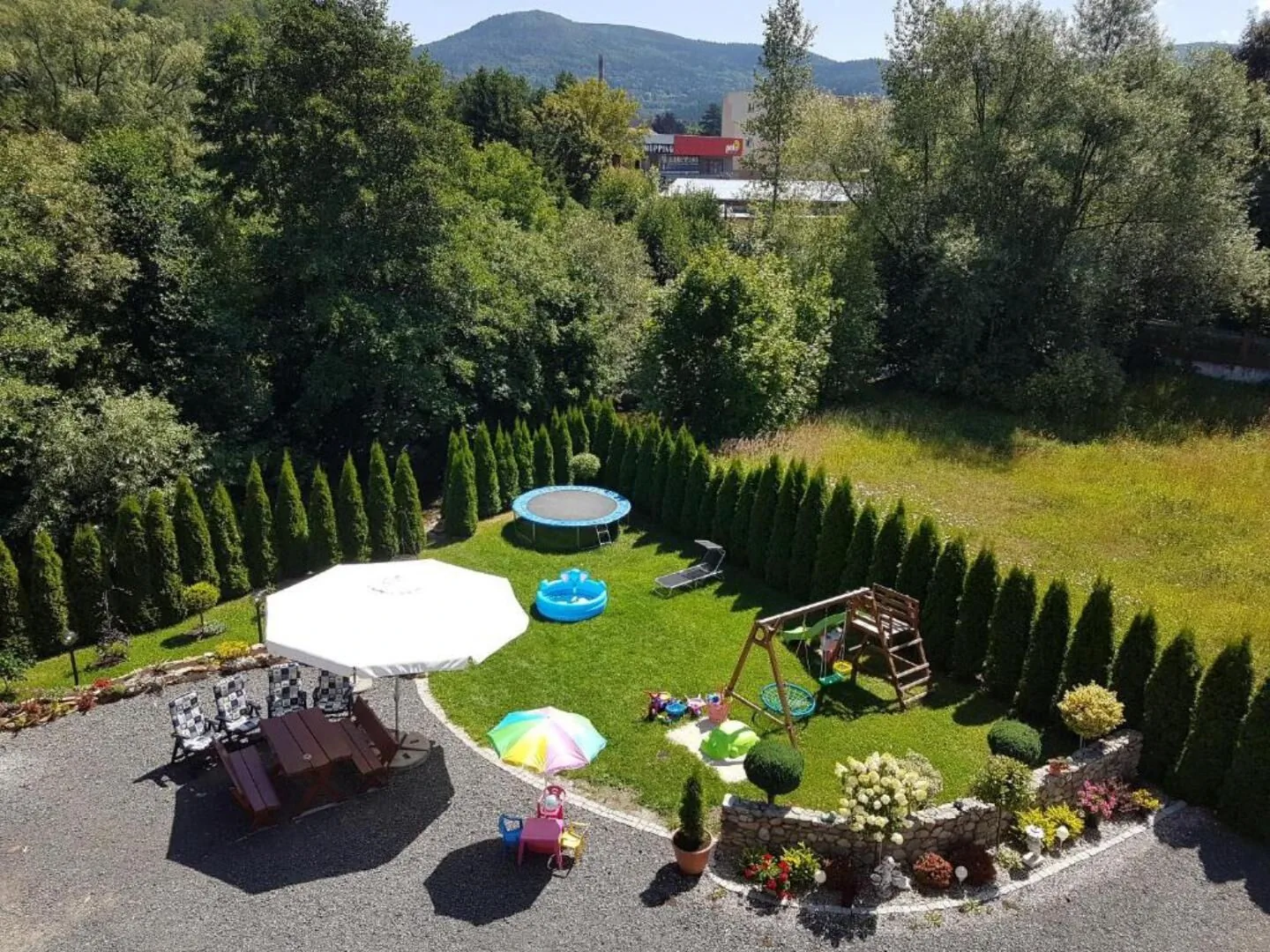 KORNELIA pokoje gościnne – Stronie Śląskie, Polsko