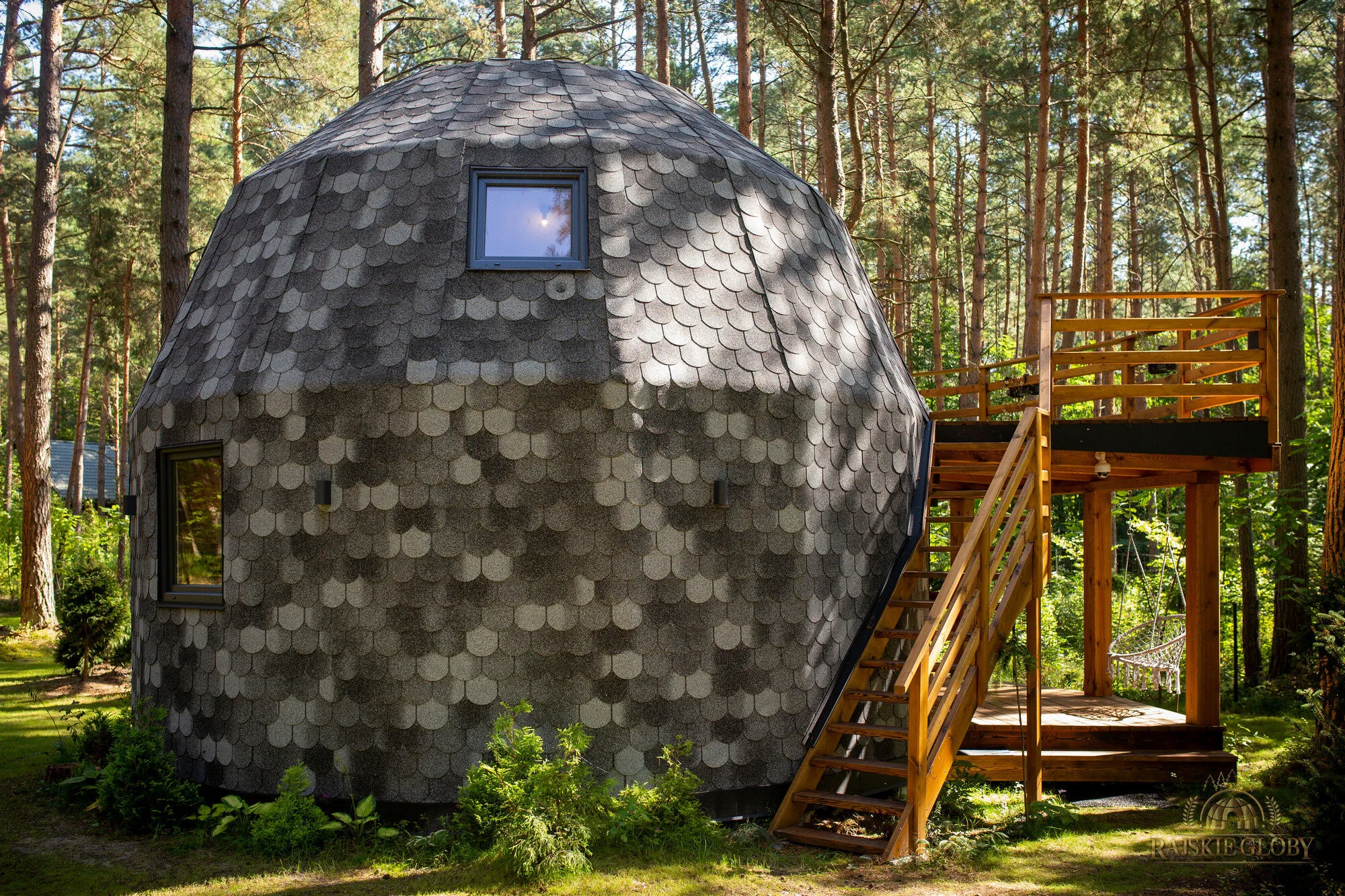 Rajskie Globy – Adamów, Polska