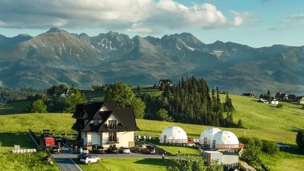 Tatry Mountain Glamp z jacuzzi Zakopane – Zakopane, Polska