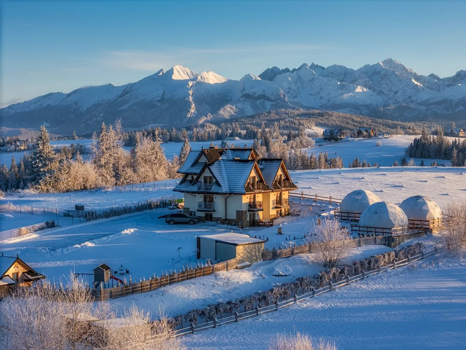Tatry Mountain Glamp z jacuzzi Zakopane – Zakopane, Polska