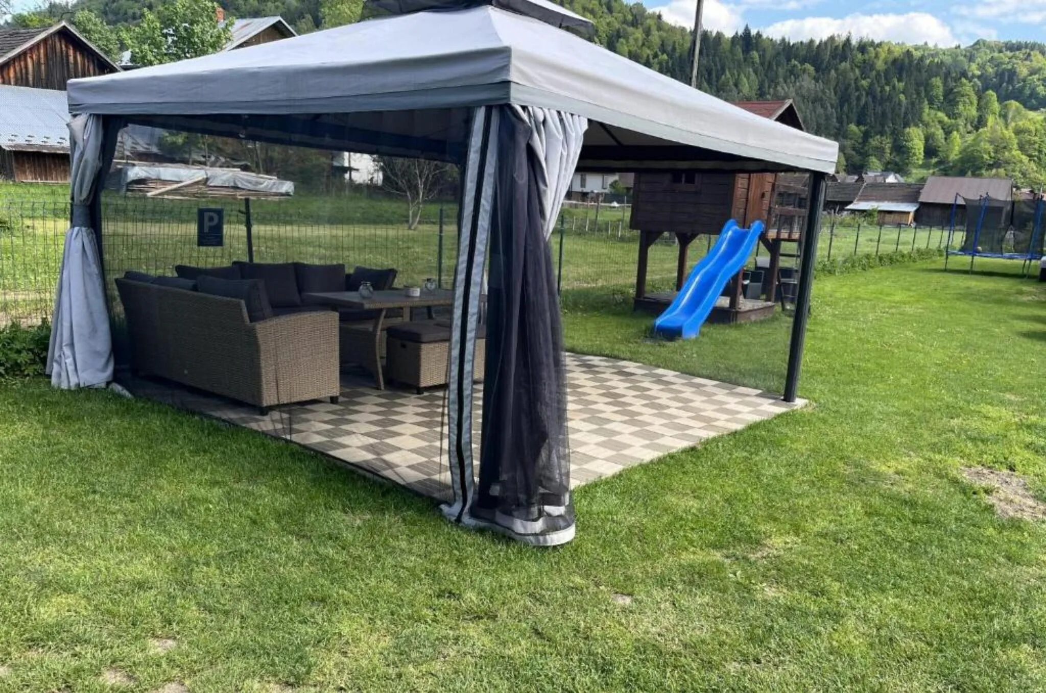 Pokoje & Apartamenty U Bartka Szczawnica – Szczawnica, Polska