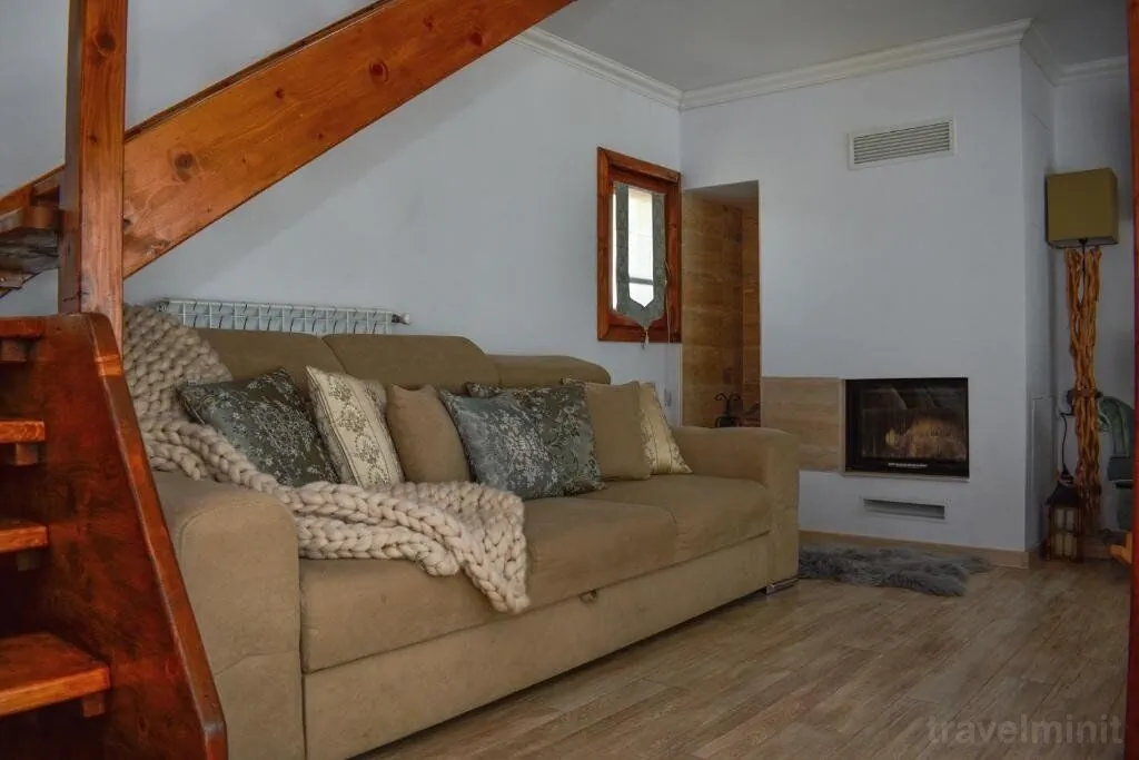 Cabana Kia Pojejena – Pojejena, România