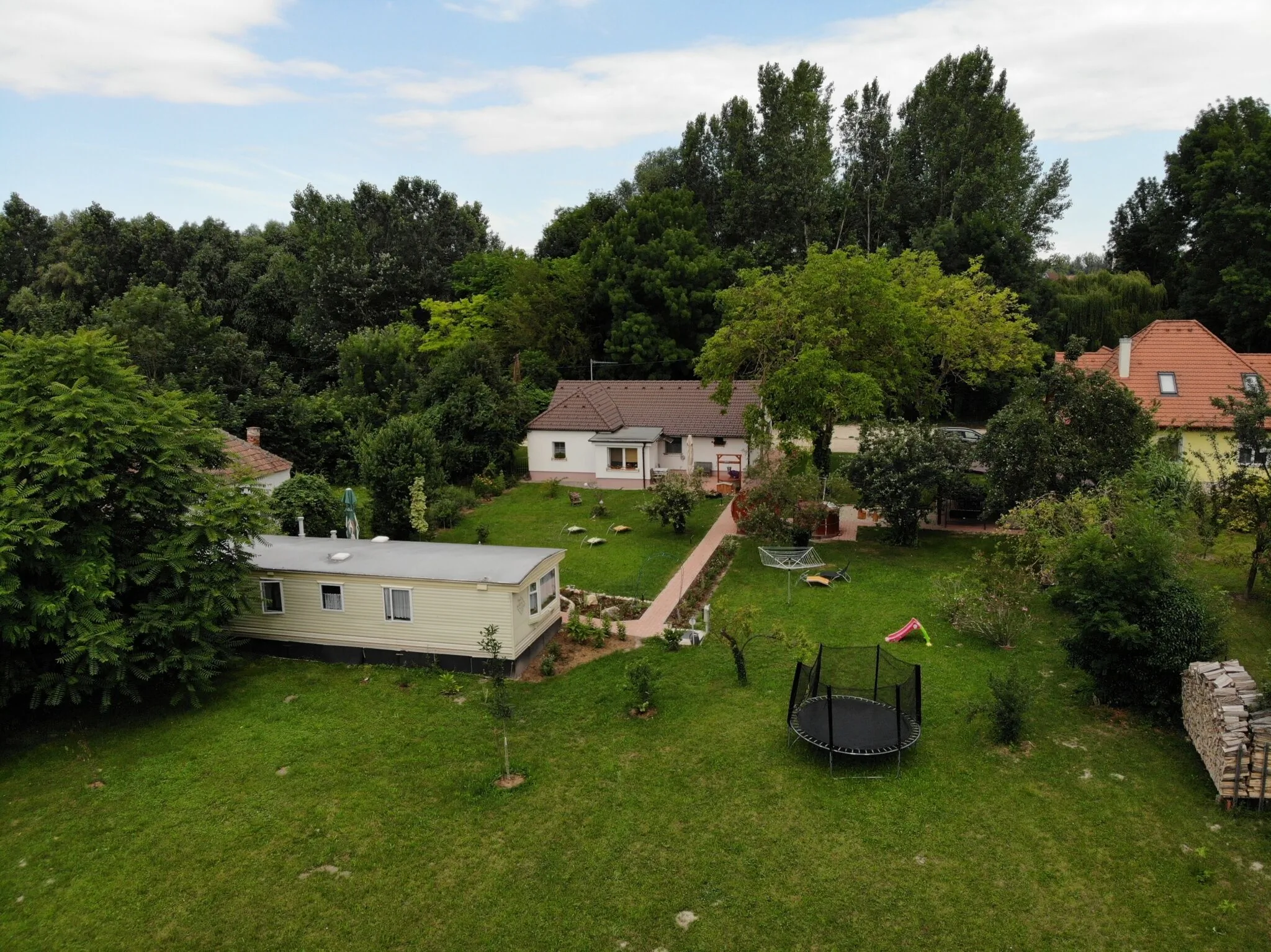 Hídláb Apartman Kimle – Kimle, Ungaria