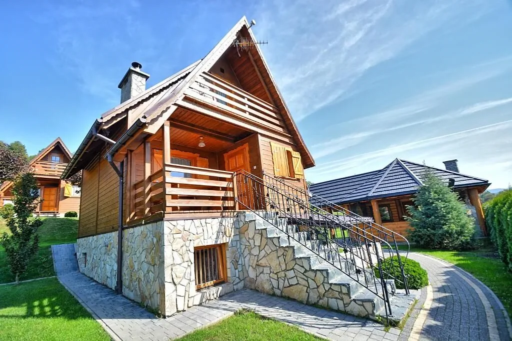 Jaworina - Apartamenty, Domki i Pokoje Solina – Solina, Polonia