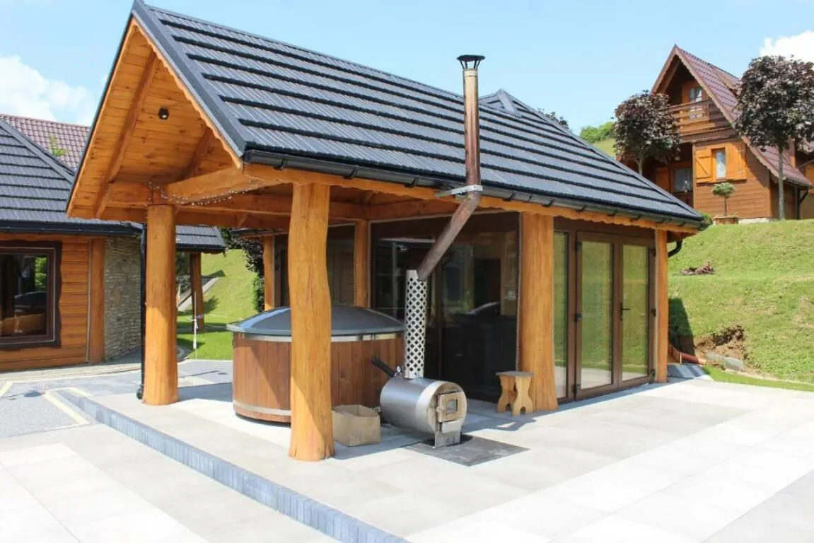 Jaworina - Apartamenty, Domki i Pokoje Solina – Solina, Polonia