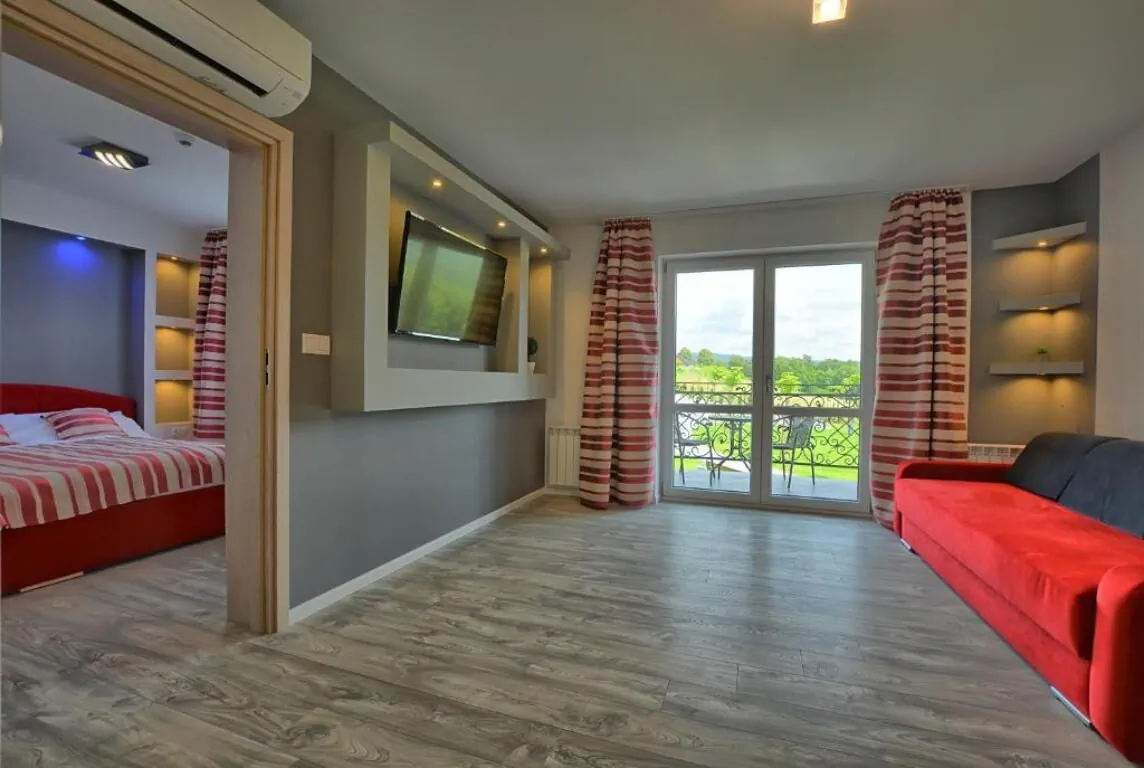 Jaworina - Apartamenty, Domki i Pokoje Solina – Solina, Polonia