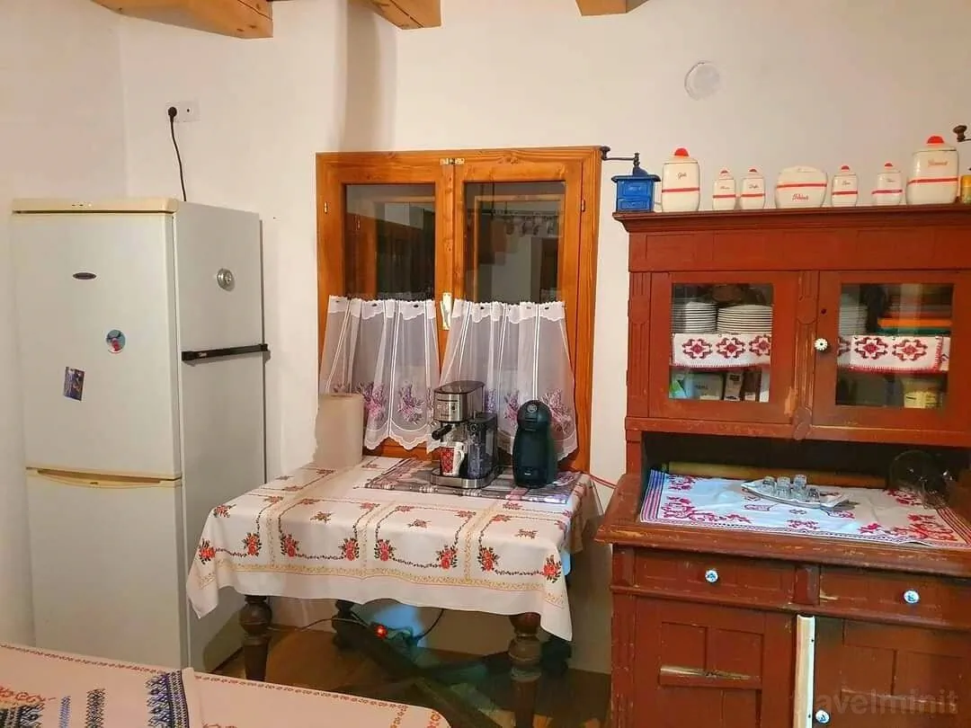 Casa Bunicii Toplița - foto 4