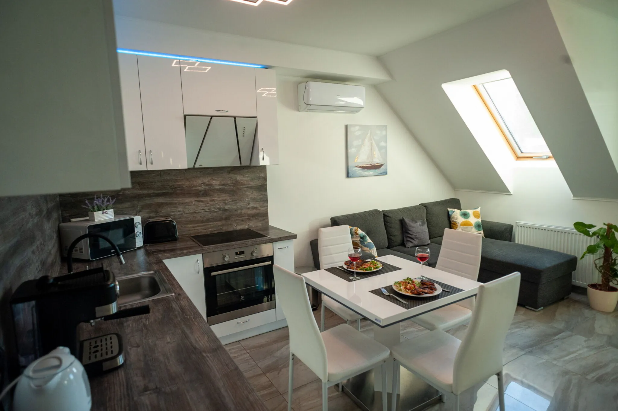 Ciao Lilla Apartman Keszthely – Keszthely, Ungaria