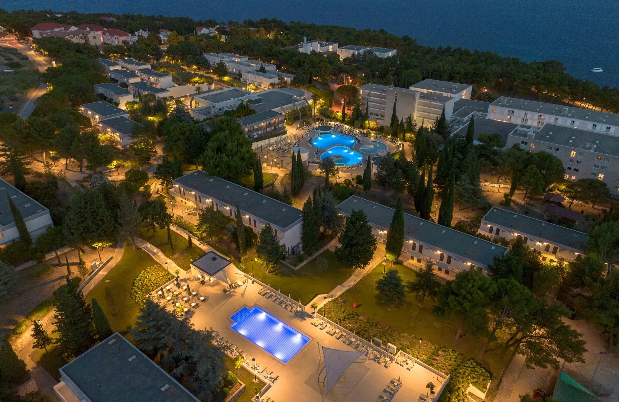 Bluesun Hotel Holiday Village Bonaca Bol  – Comuna Bol, Croația