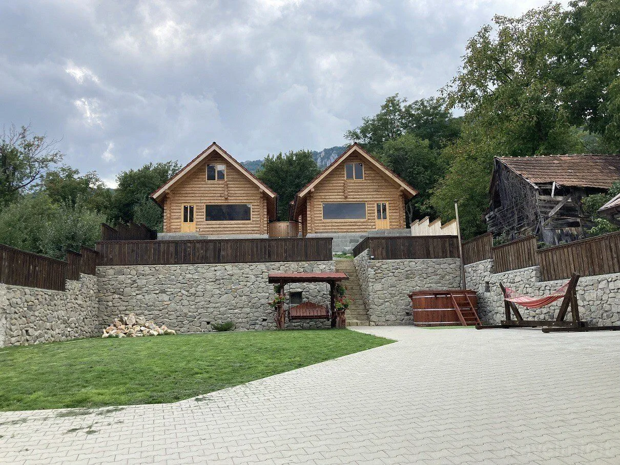 Long Rock Chalets Rimetea – Rimetea, România