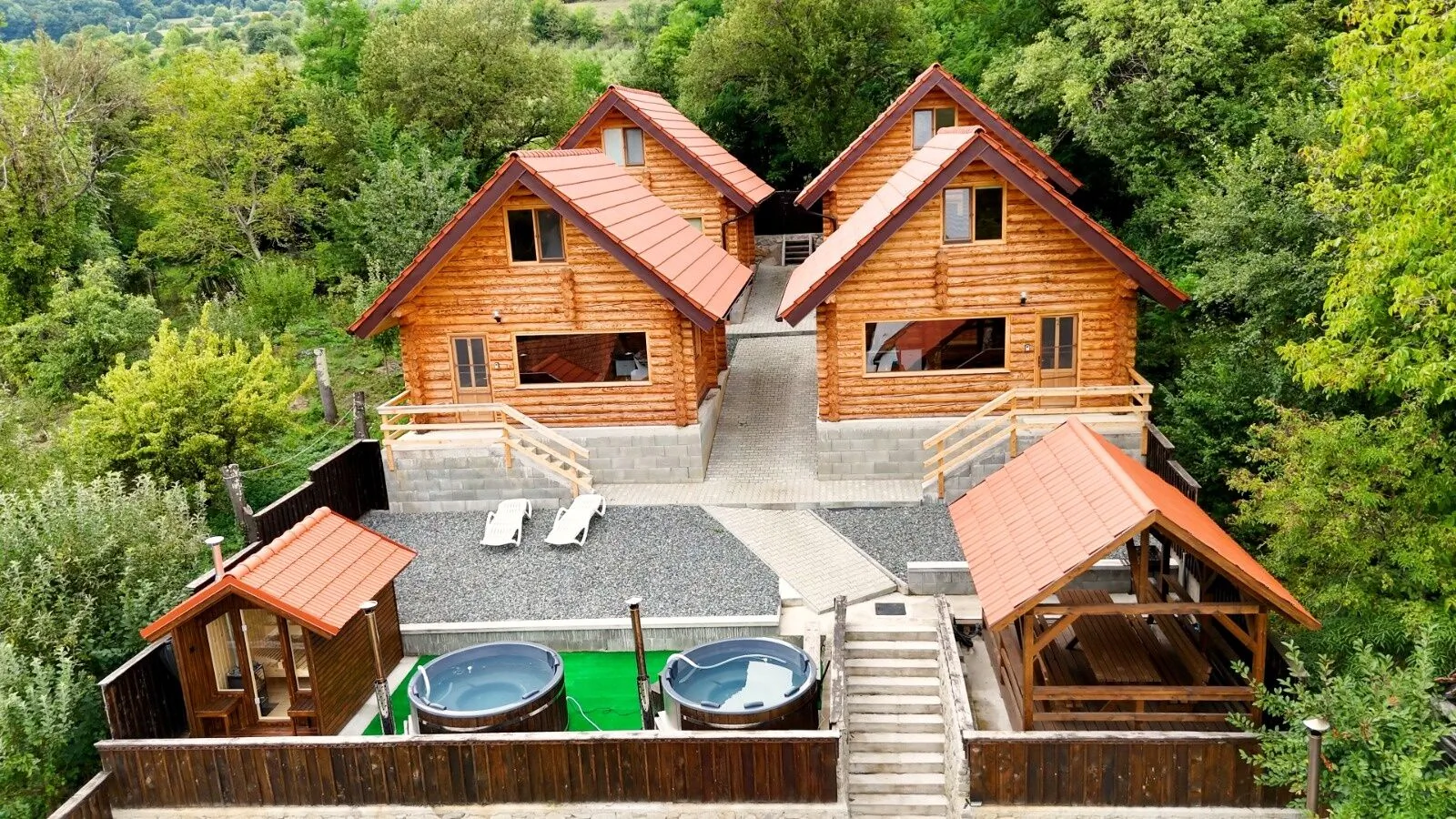 Long Rock Chalets Rimetea – Rimetea, România