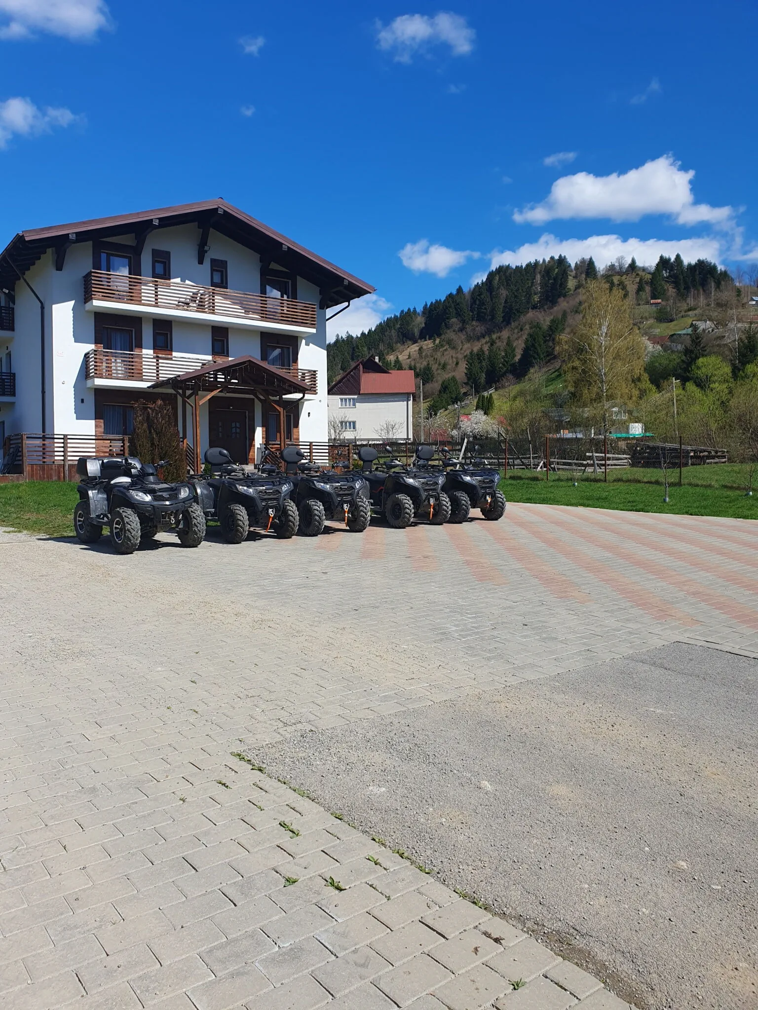 Pensiunea  ACASA LA VLADUȚ Borşa – Borşa, România