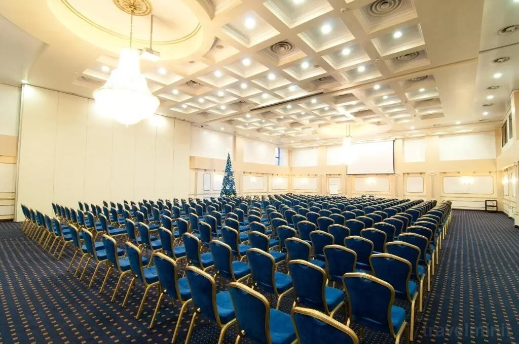 Hotel Rapsodia City Center Botoșani – Botoșani, România