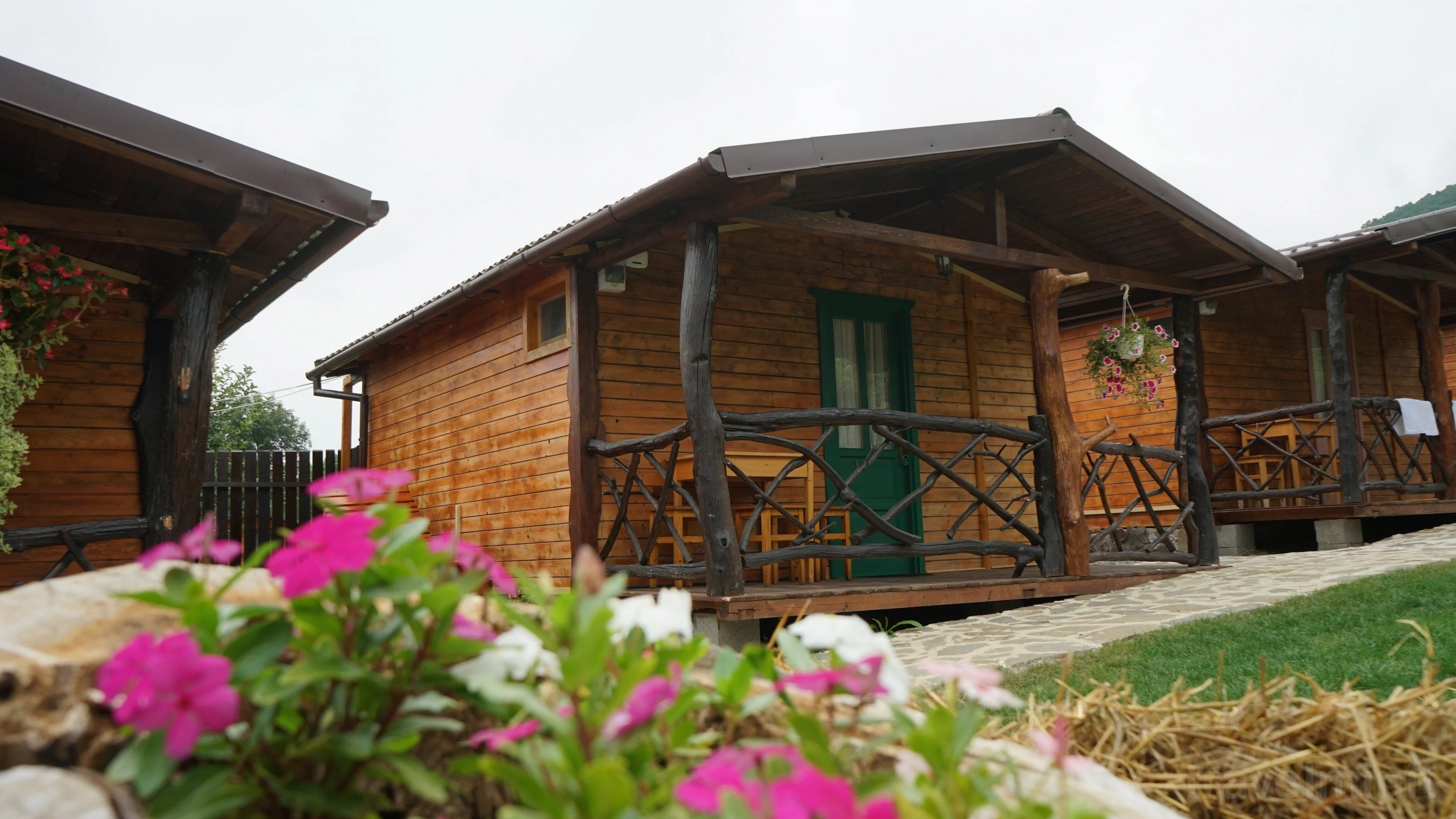 Popas 8 Odăi Poiana Aiudului – Poiana Aiudului, România