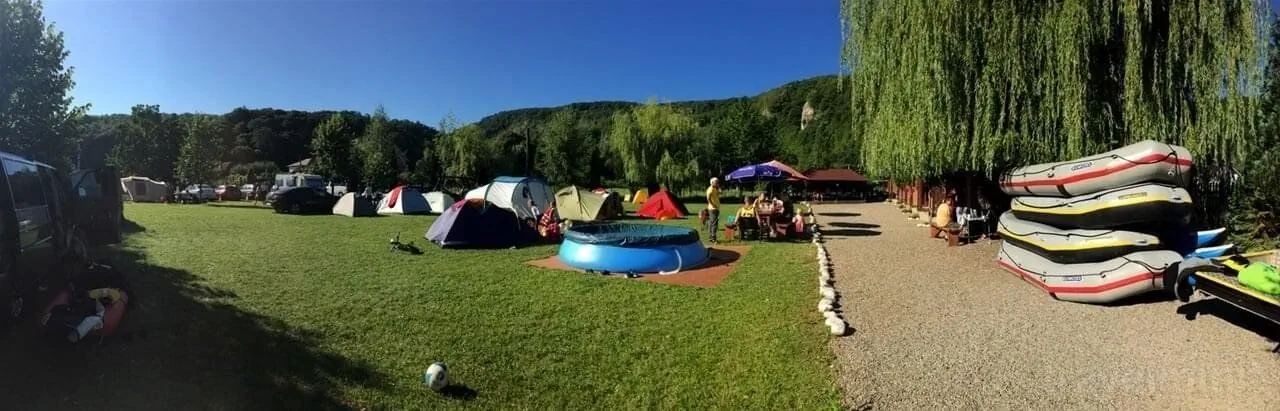 Rafting & Via Ferrata Base Camp Vadu Crișului – Vadu Crişului, România