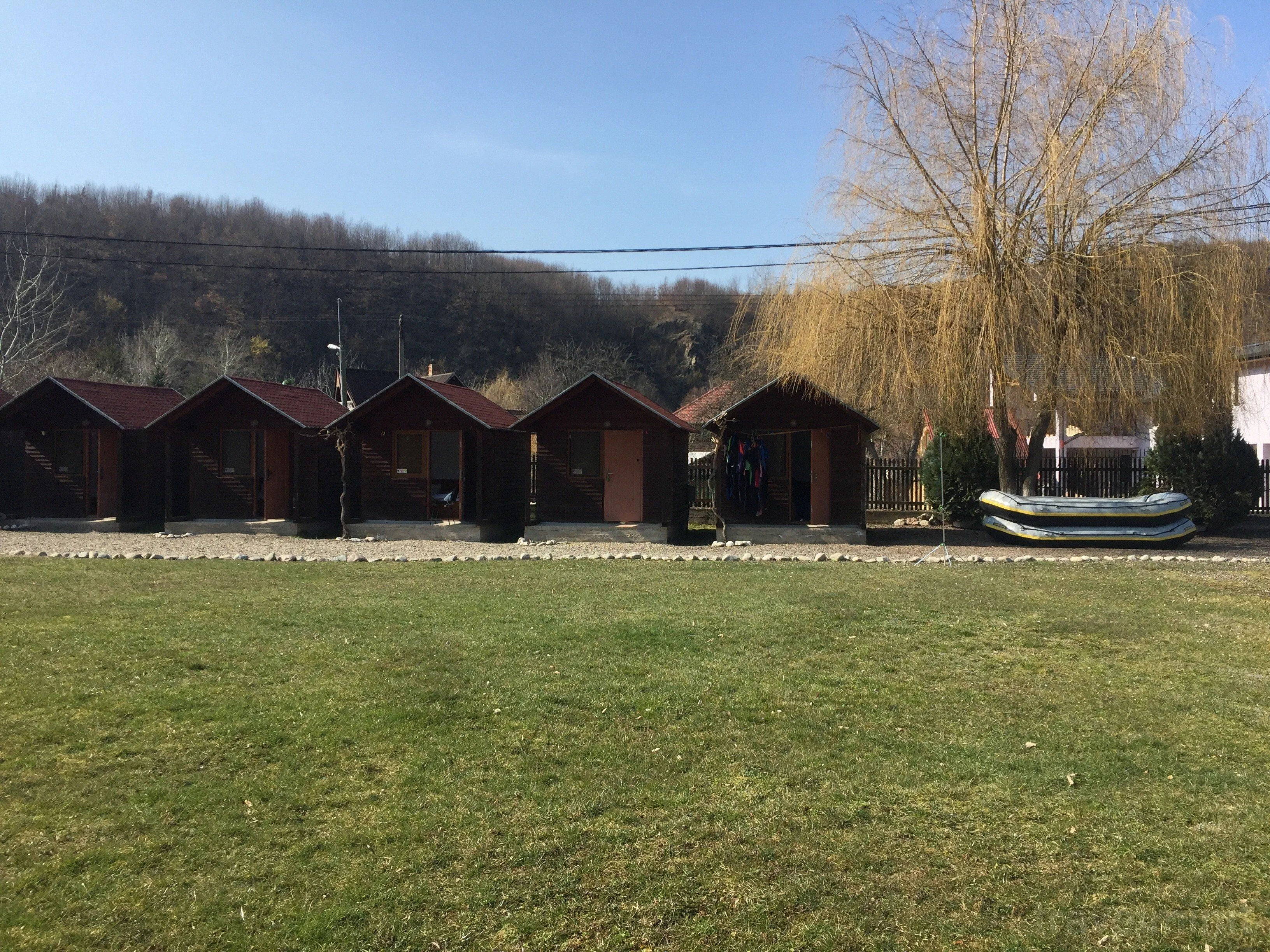 Rafting & Via Ferrata Base Camp Vadu Crișului – Vadu Crişului, România