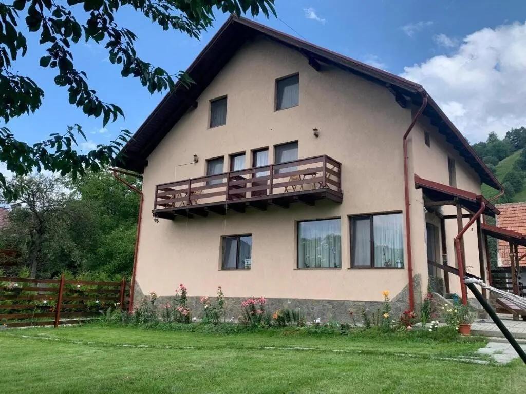 Casa din Grădină Moieciu de Jos – Moeciu de Jos, România