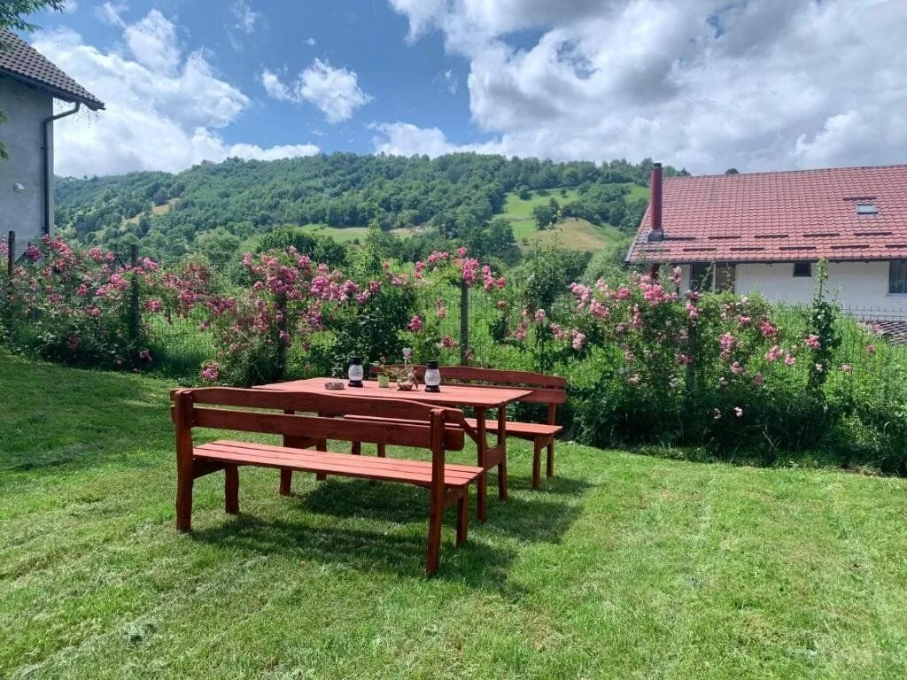 Casa din Grădină Moieciu de Jos – Moeciu de Jos, România