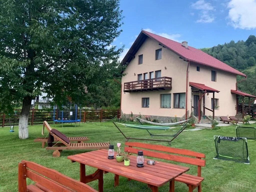 Casa din Grădină Moieciu de Jos – Moeciu de Jos, România