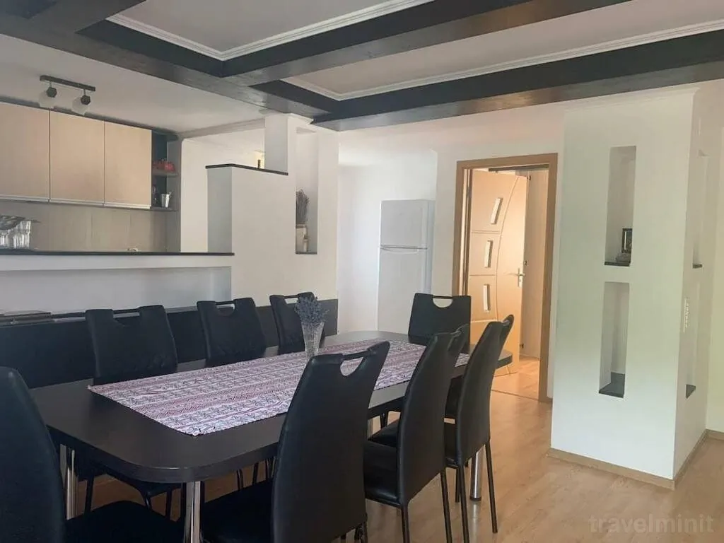 Casa din Grădină Moieciu de Jos – Moeciu de Jos, România