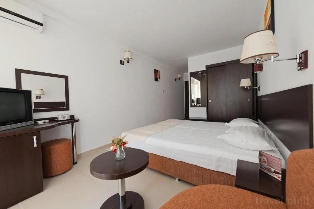 Hotel Recif Neptun – Neptun, România