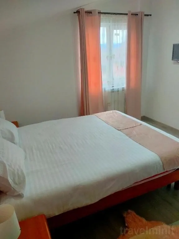 Maramureș Plai Cu Flori Ocna Șugatag – Ocna Şugatag, România