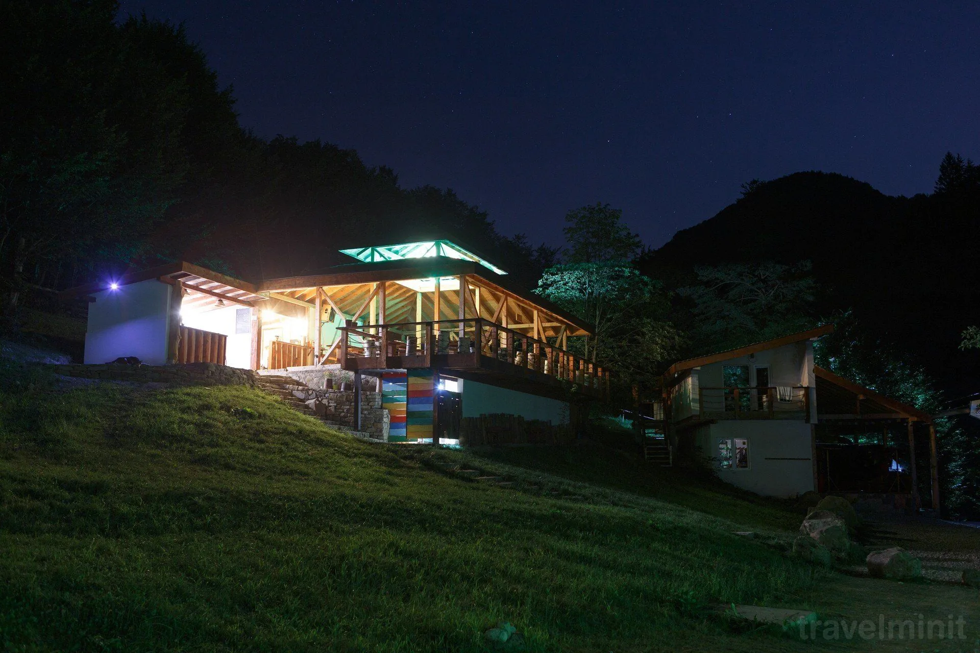 Green Camp - Adventure Glamping Gura Teghii – Gura Teghii, România