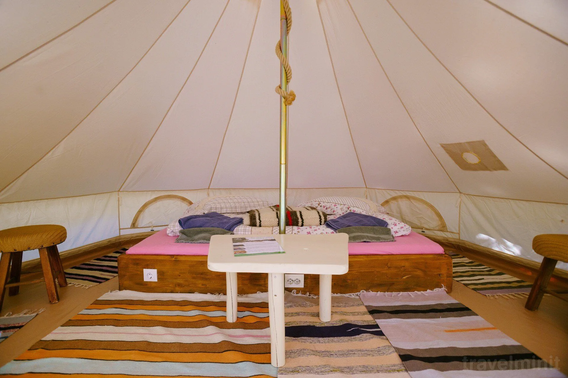 Green Camp - Adventure Glamping Gura Teghii – Gura Teghii, România