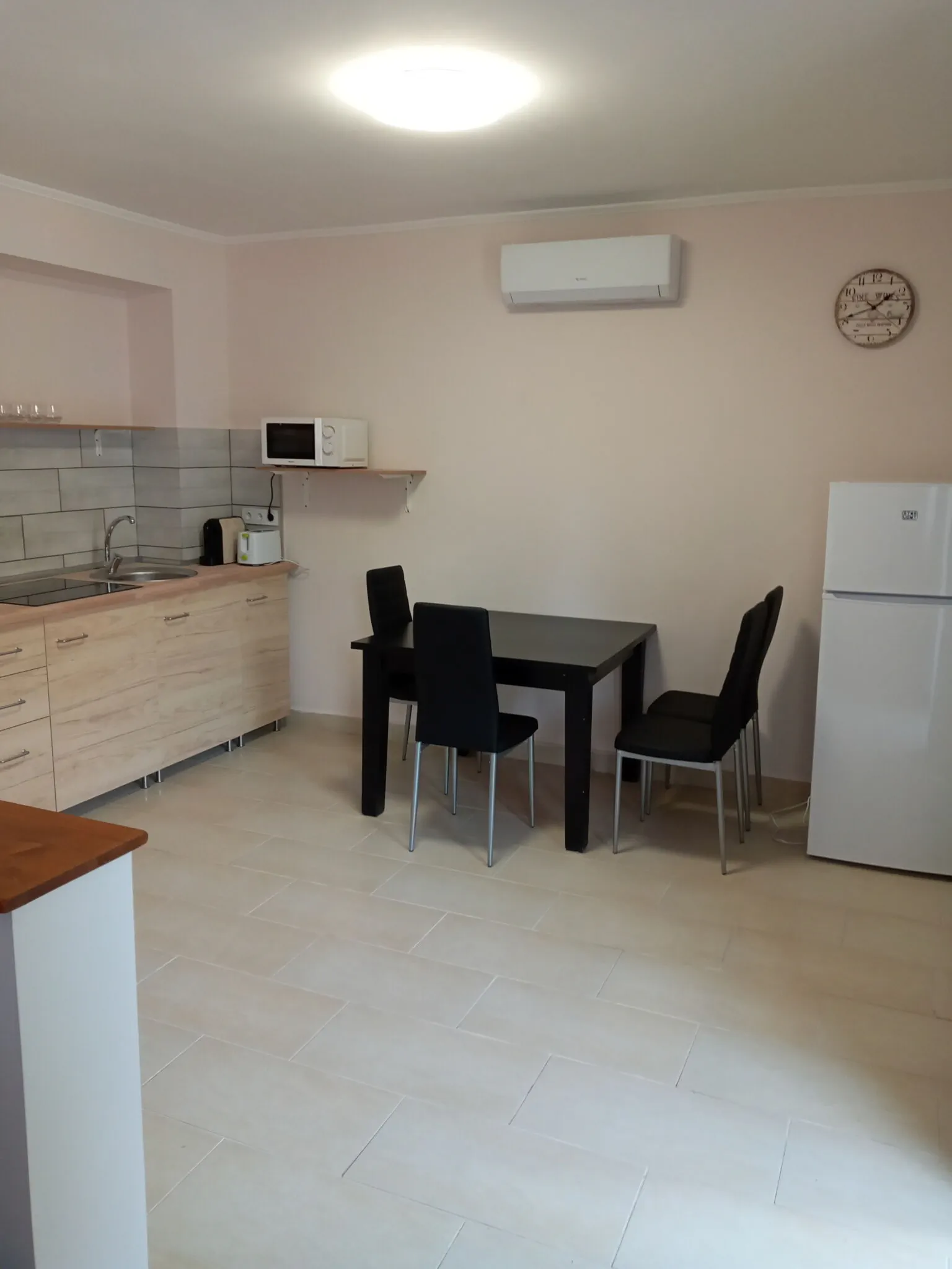 Hédi Apartmanház Balatonboglár - foto 3