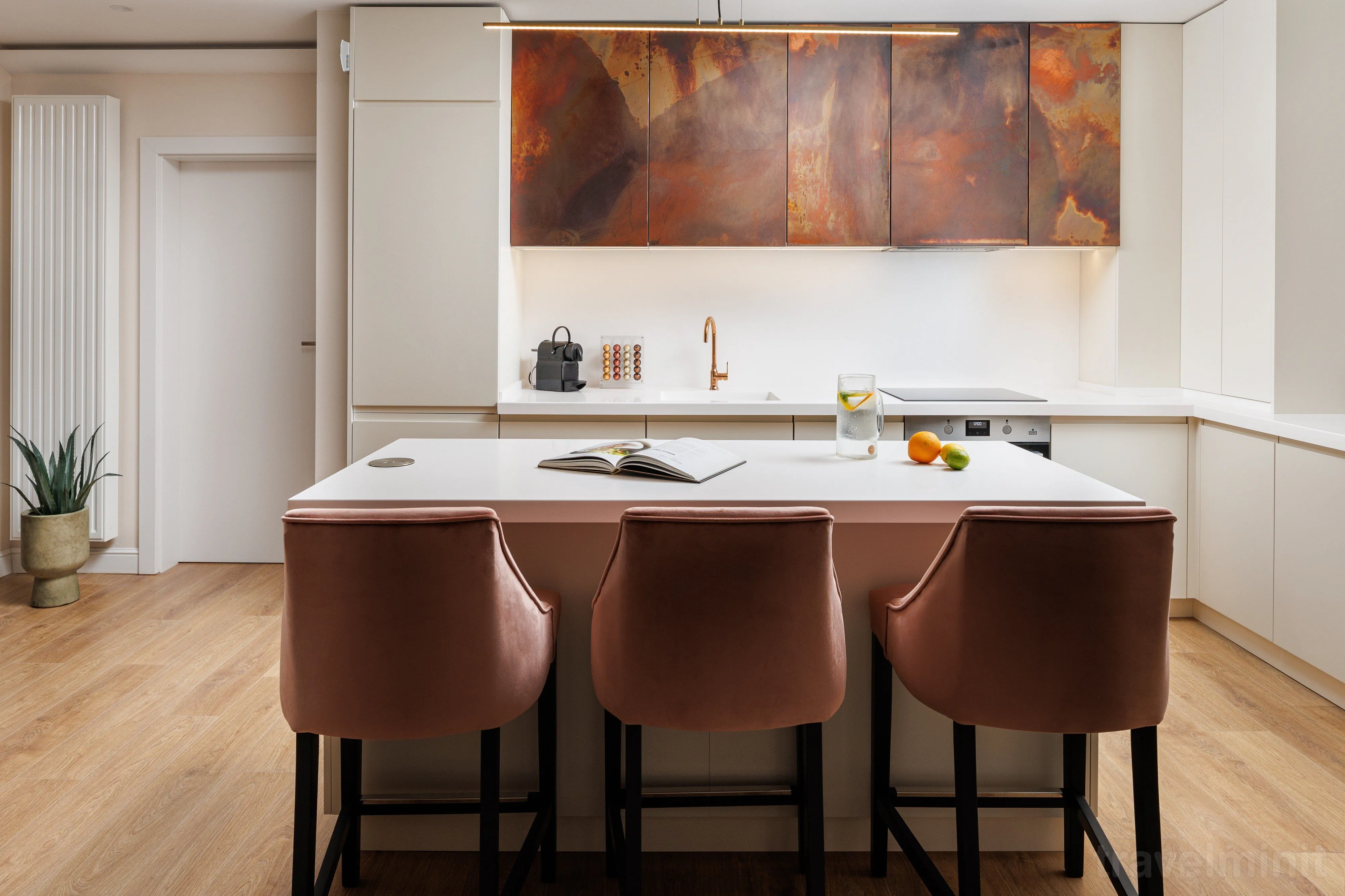 Skylark | Abu Dhabi Suite with Fireplace & View Brașov – Brașov, România