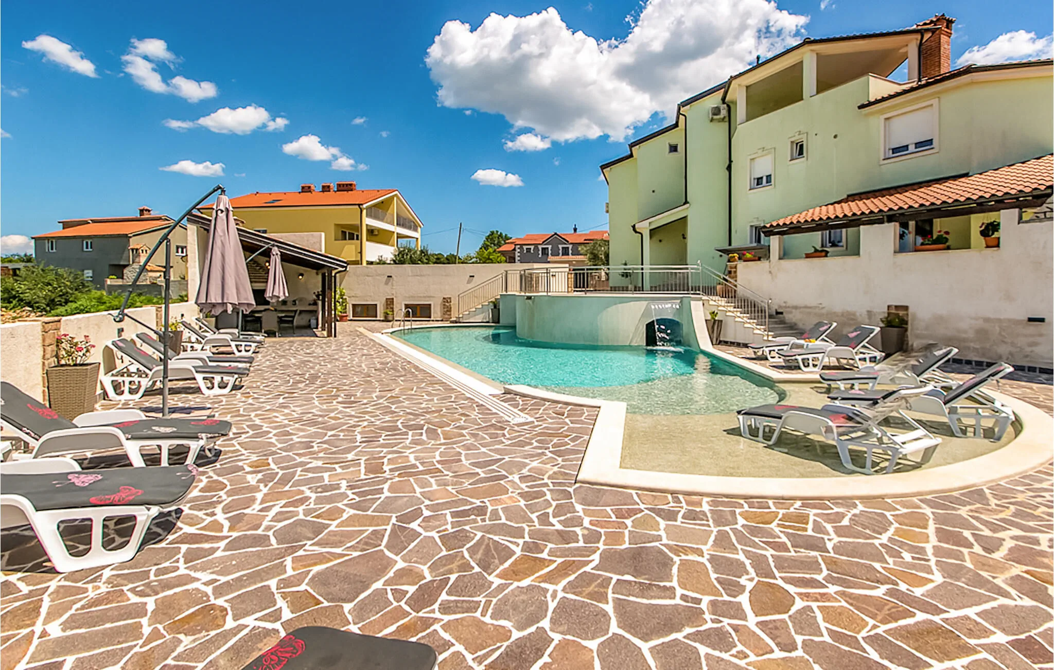 Apartman Pula - CIR680 - foto 1