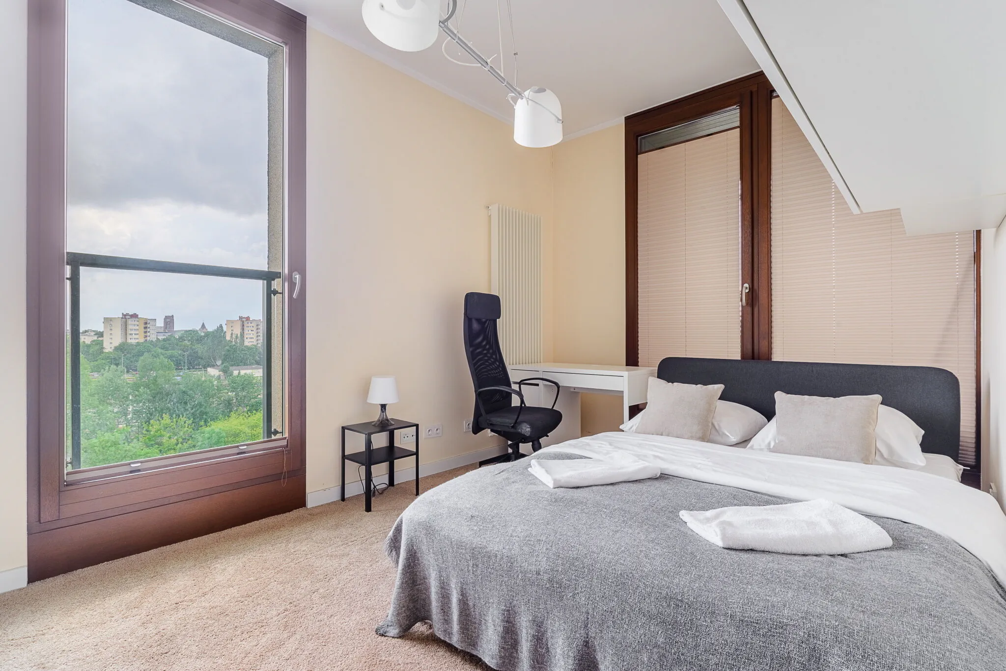 Apartament Wola, Kolejowa IV – Varșovia, Polonia