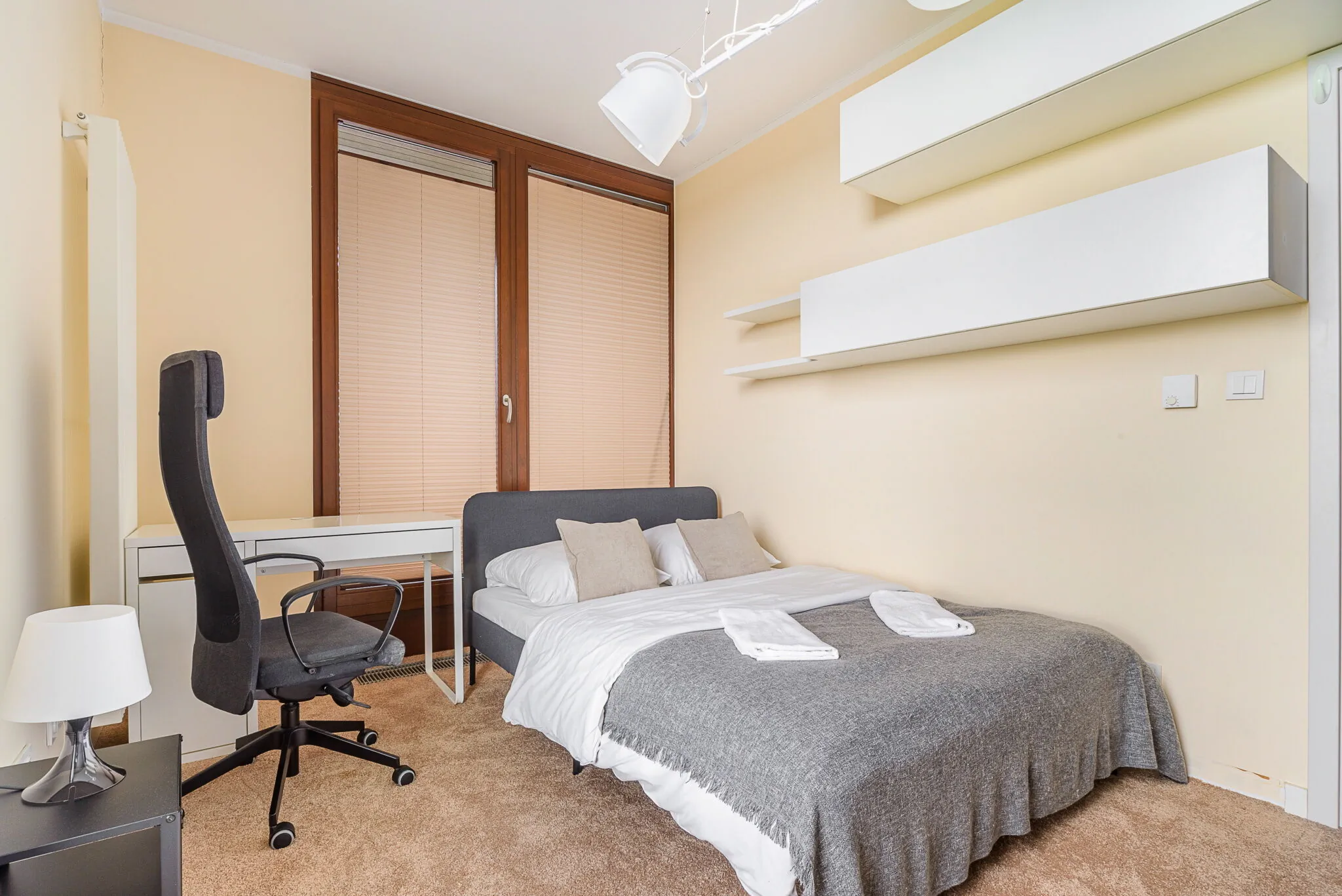 Apartament Wola, Kolejowa IV – Varșovia, Polonia