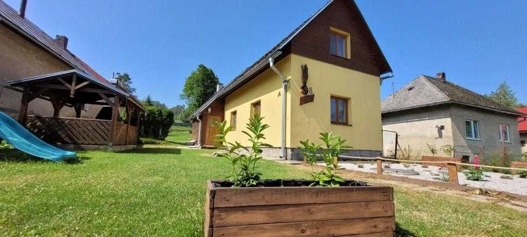 Vilka Cibulka a Chata Cesnačik Lžipovce – Ižipovce, Slovacia