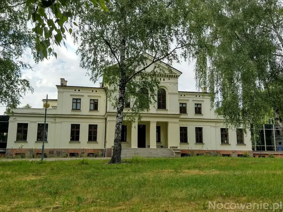Zespół Pałacowy w Bytyniu - foto 1