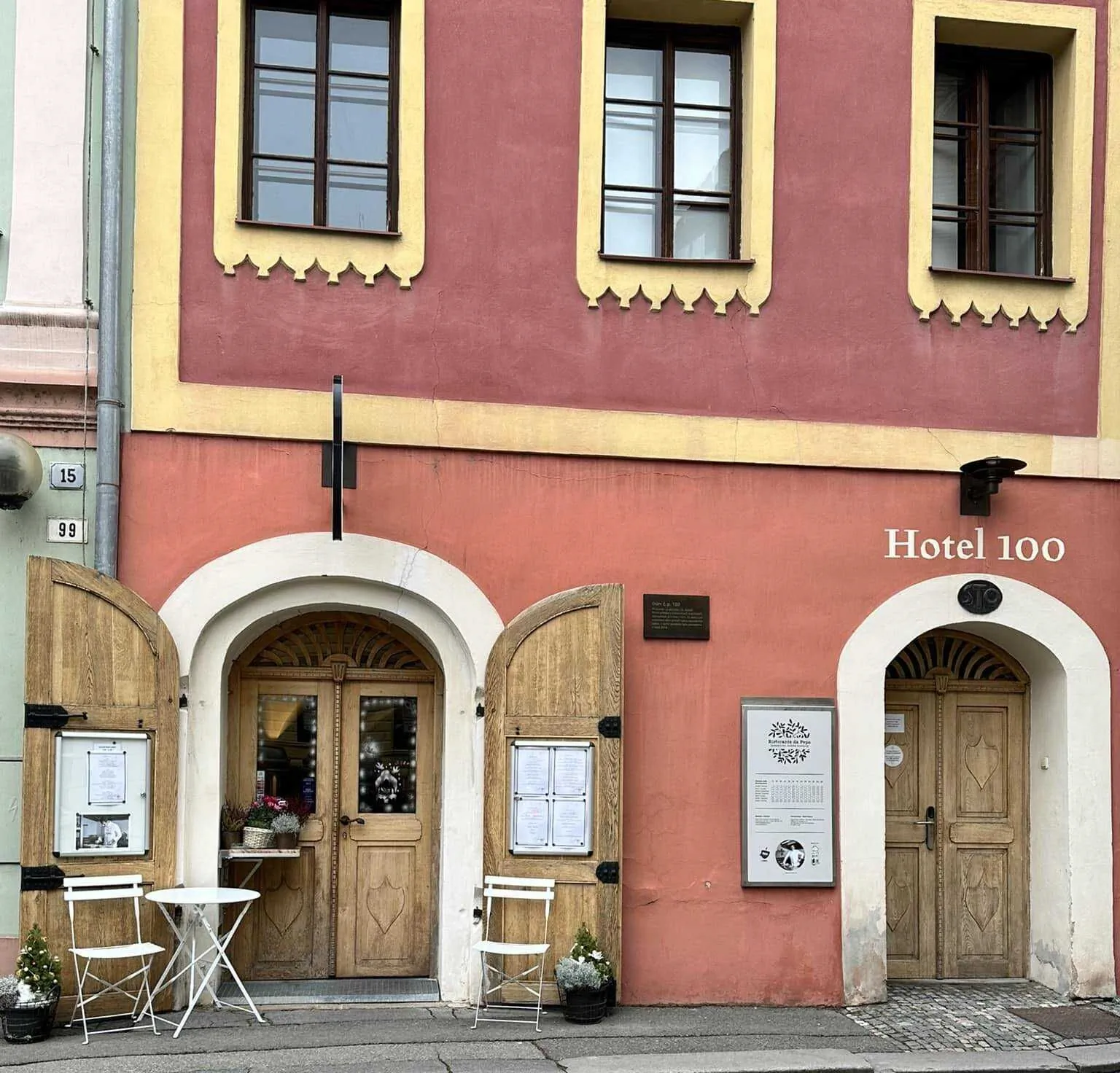 Hotel 100 Pardubice – Pardubice, Česká republika