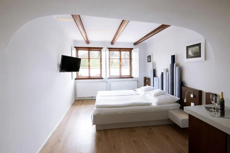 Hotel 100 Pardubice – Pardubice, Česká republika