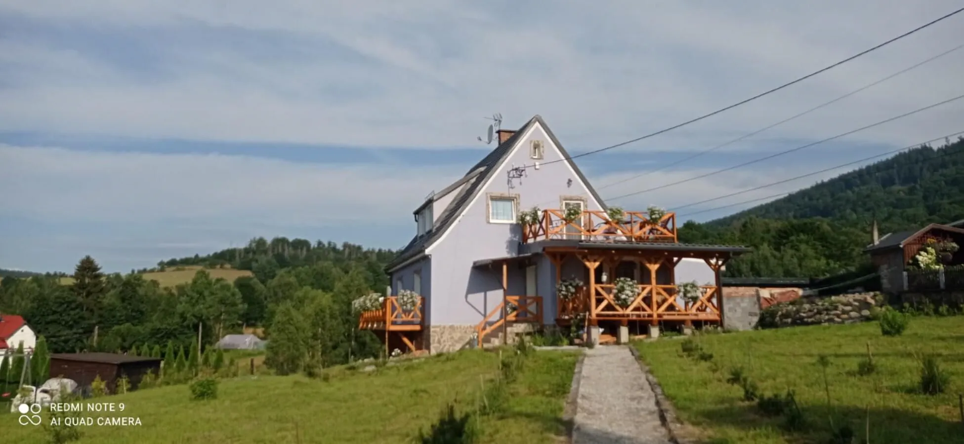 Sowi Dom Jugów – Jugów, Polonia